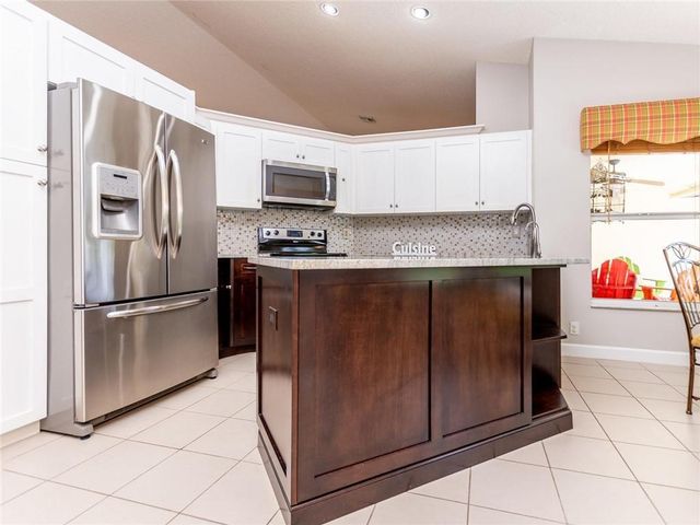 1230 Fairfax Court, Weston, FL 33326
