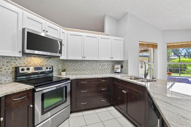 1230 Fairfax Court, Weston, FL 33326