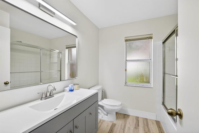 1230 Fairfax Court, Weston, FL 33326