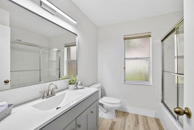 1230 Fairfax Court, Weston, FL 33326