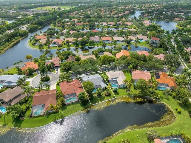 1230 Fairfax Court, Weston, FL 33326