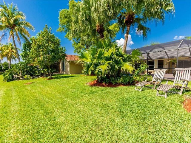 1230 Fairfax Court, Weston, FL 33326