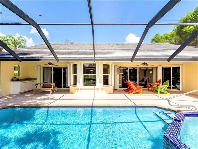 1230 Fairfax Court, Weston, FL 33326