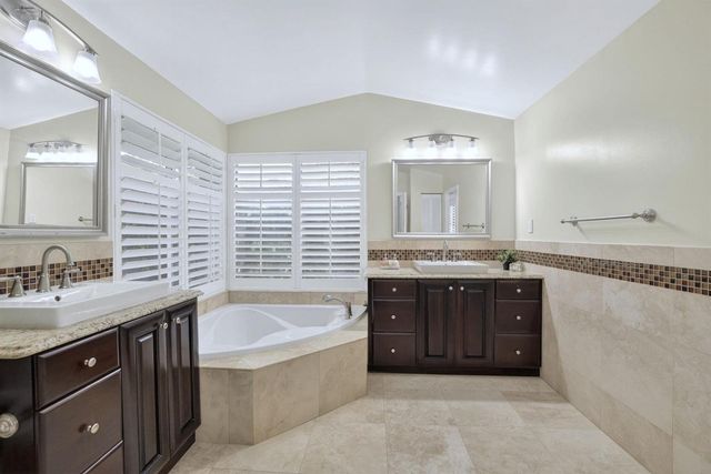 1230 Fairfax Court, Weston, FL 33326