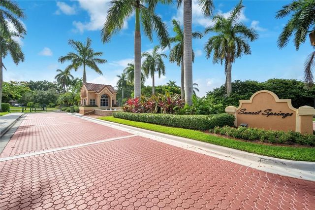1230 Fairfax Court, Weston, FL 33326