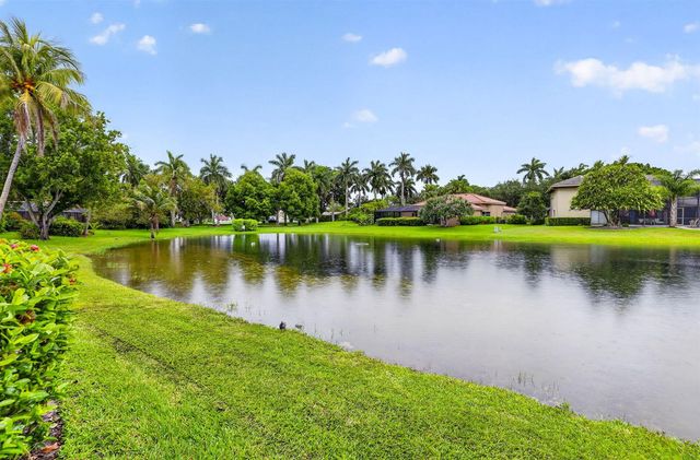 1230 Fairfax Court, Weston, FL 33326