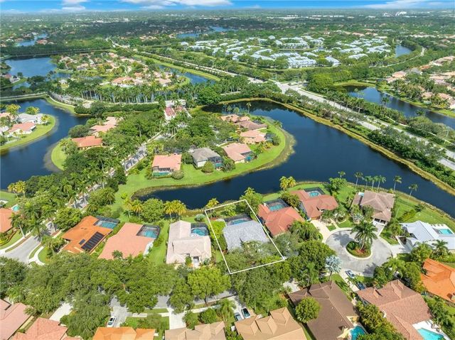 1230 Fairfax Court, Weston, FL 33326