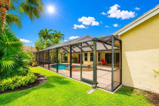 1230 Fairfax Court, Weston, FL 33326