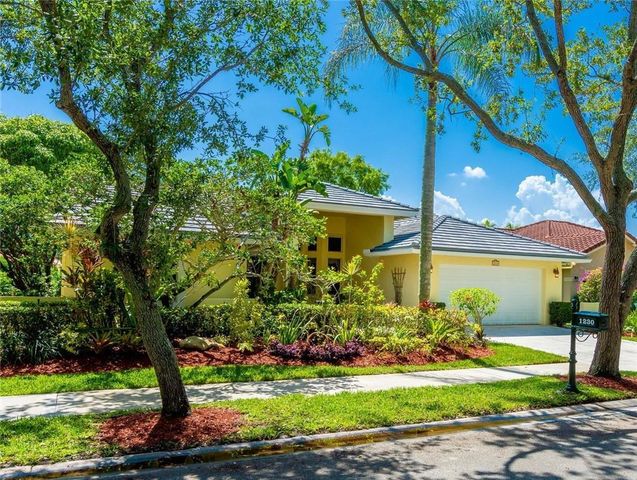 1230 Fairfax Court, Weston, FL 33326