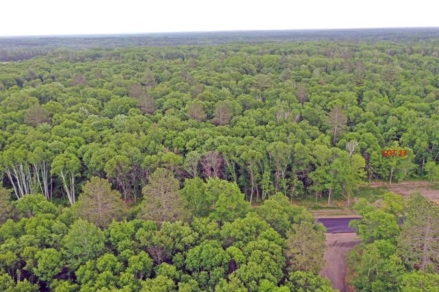 1562 72nd St SW, Pequot Lakes, MN 56472