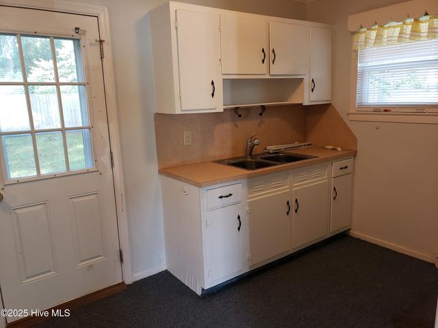 108 S Lee Street, Whiteville, NC 28472