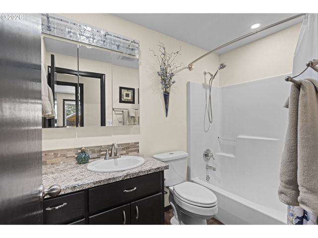 52368 Nw STRASSEL Rd, Banks, OR 97106