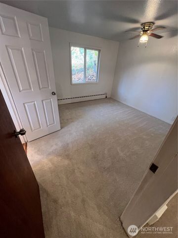 20326 SE 24 Street, Sammamish, WA 98075