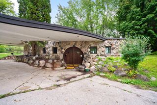 3982 Margolis DRIVE, West Bend, WI 53095