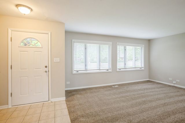 520 Landmeier Road, Elk Grove Village, IL 60007
