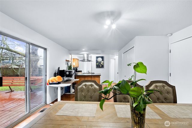 309 White River Drive, Pacific, WA 98047