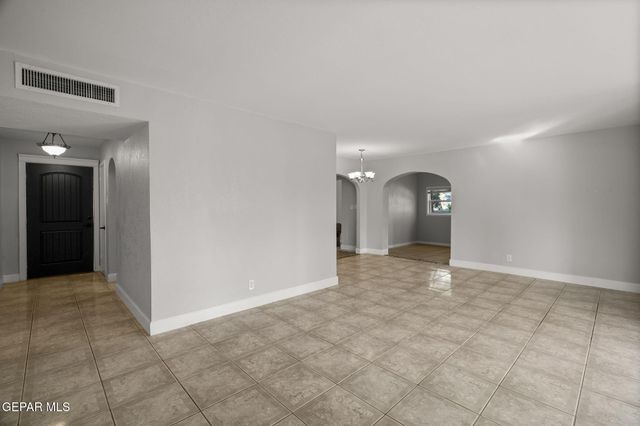 317 OLIVIA Circle, El Paso, TX 79912