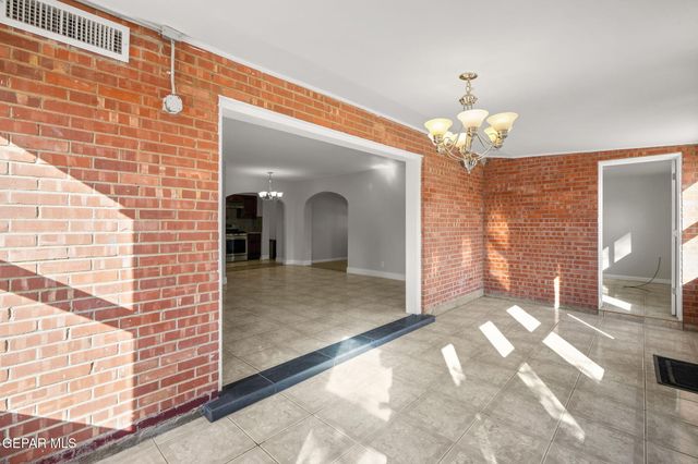 317 OLIVIA Circle, El Paso, TX 79912