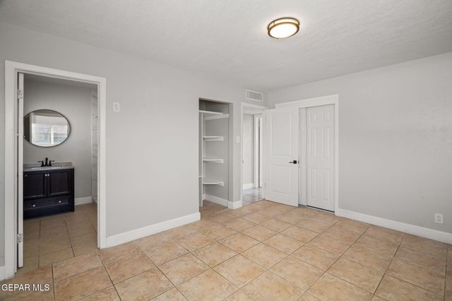 317 OLIVIA Circle, El Paso, TX 79912