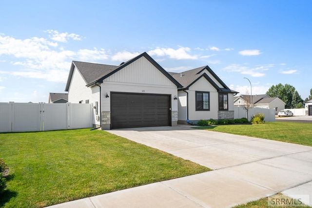 693 Sanford Street, Idaho Falls, ID 83402