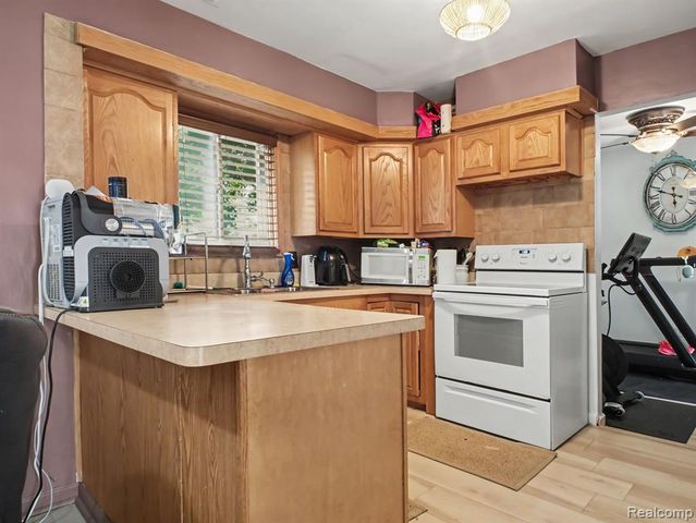 1837 Springfield Street, Flint, MI 48503