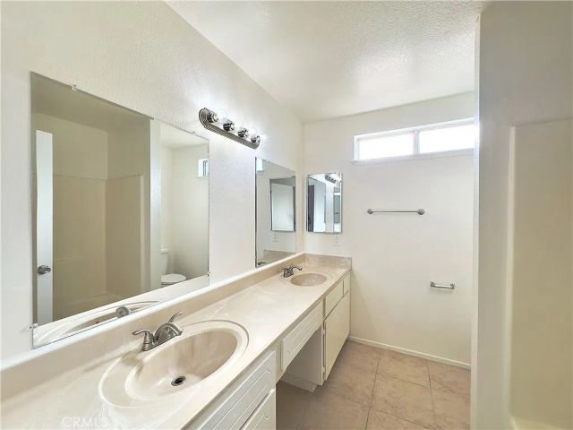 22311 Thunderbird Road, Apple Valley, CA 92307