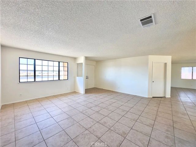 22311 Thunderbird Road, Apple Valley, CA 92307