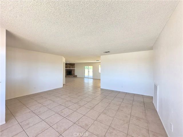 22311 Thunderbird Road, Apple Valley, CA 92307