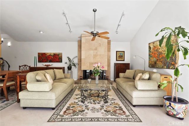 377 Galleon Way, Seal Beach, CA 90740
