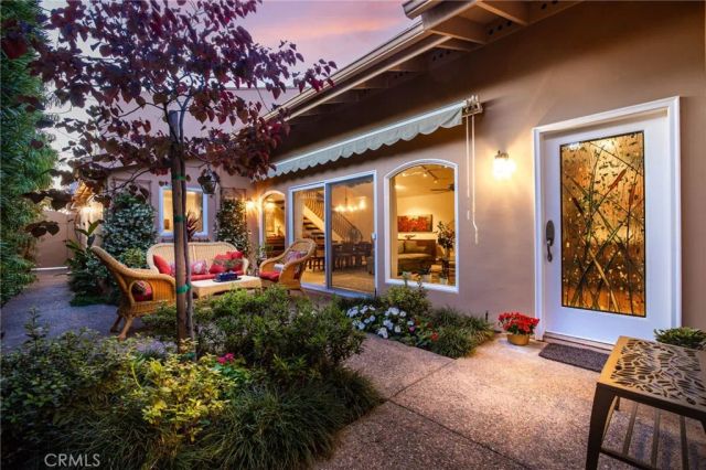 377 Galleon Way, Seal Beach, CA 90740