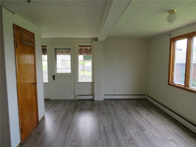 127 Maple St, Rochester Twp, PA 15074