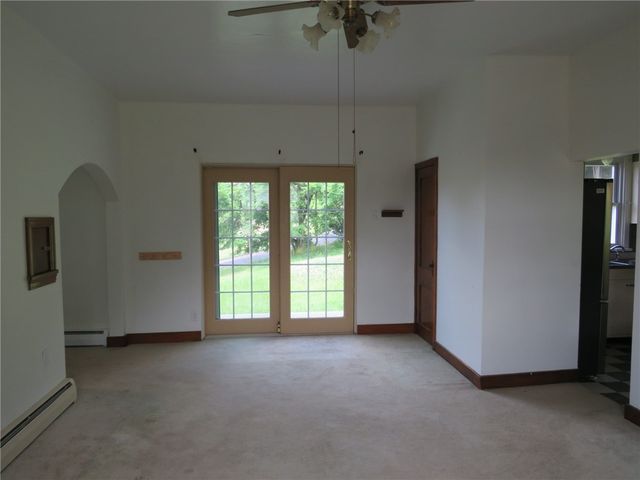127 Maple St, Rochester Twp, PA 15074