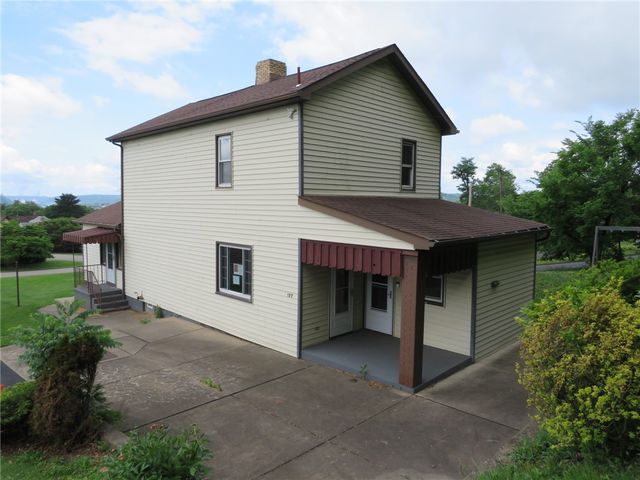 127 Maple St, Rochester Twp, PA 15074