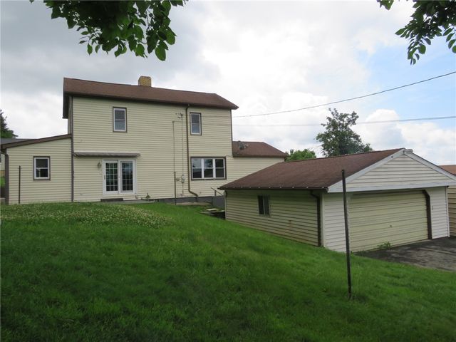 127 Maple St, Rochester Twp, PA 15074