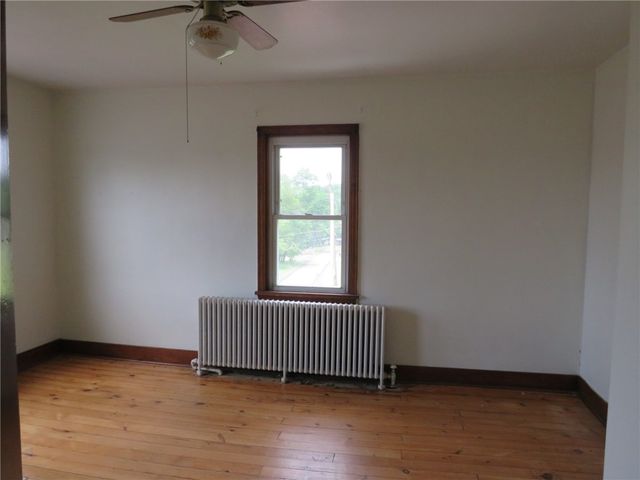 127 Maple St, Rochester Twp, PA 15074