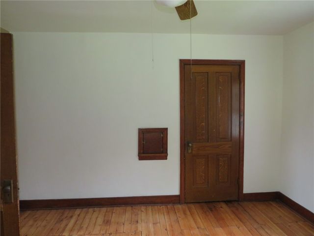 127 Maple St, Rochester Twp, PA 15074