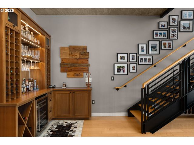 922 Nw 11TH Ave 806, Portland, OR 97209