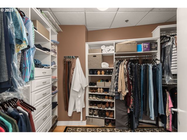 922 Nw 11TH Ave 806, Portland, OR 97209