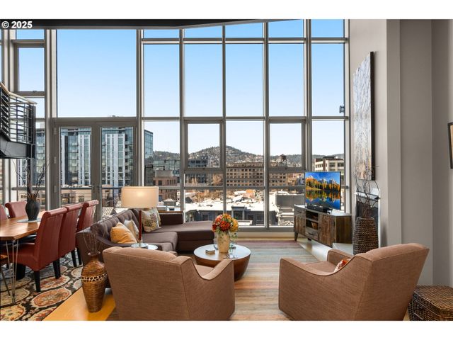 922 Nw 11TH Ave 806, Portland, OR 97209