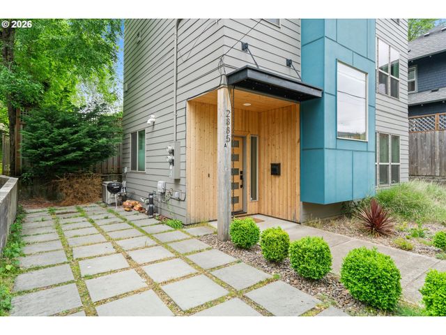 2885 Ne COUCH St, Portland, OR 97232