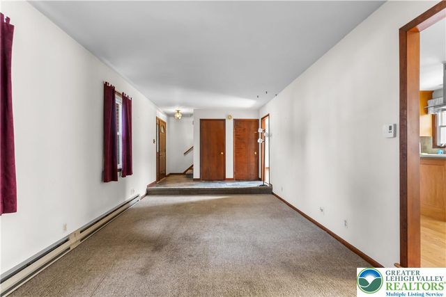 8034 Valley View Road, East Allen Twp, PA 18067