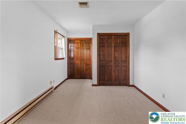 8034 Valley View Road, East Allen Twp, PA 18067