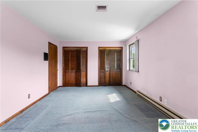 8034 Valley View Road, East Allen Twp, PA 18067