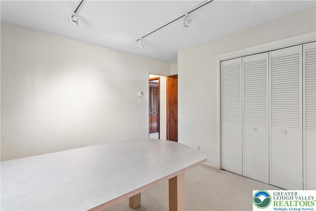 8034 Valley View Road, East Allen Twp, PA 18067