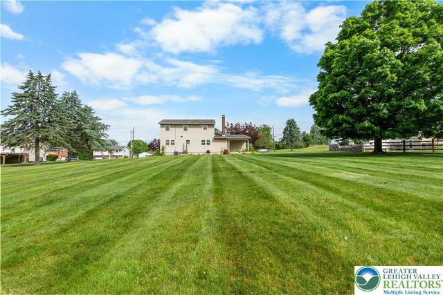 8034 Valley View Road, East Allen Twp, PA 18067