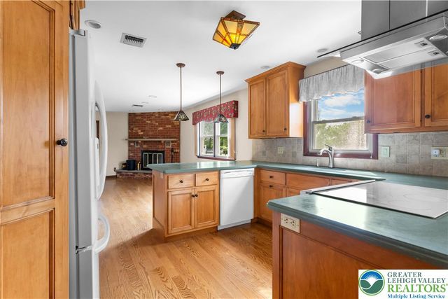 8034 Valley View Road, East Allen Twp, PA 18067