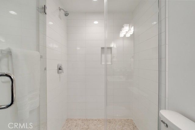 10832 W Riverton Court, Toluca Lake (los Angeles), CA 91602