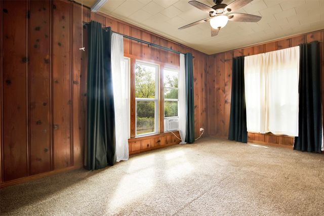 1720 S Fannin Avenue, Denison, TX 75020