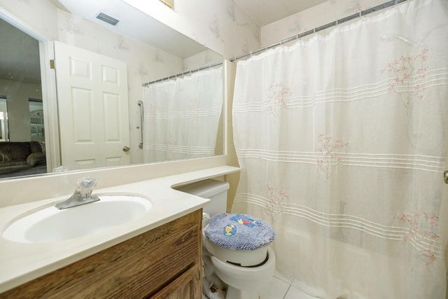 2533 Burlwood Dr, Modesto, CA 95355