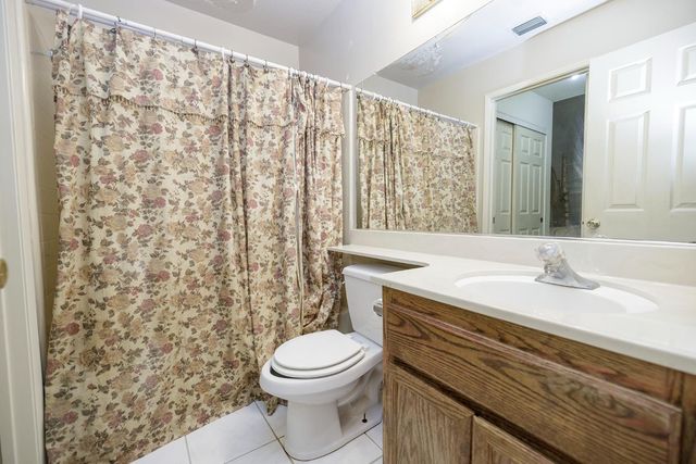 2533 Burlwood Dr, Modesto, CA 95355